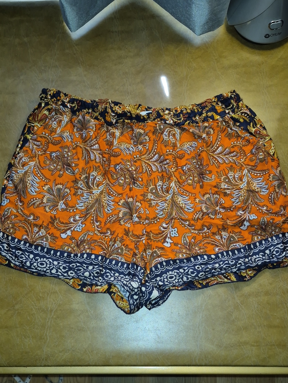 Anthropologie Orange Paisley-Print Elastic Waist Shorts with Navy Trim..size XL